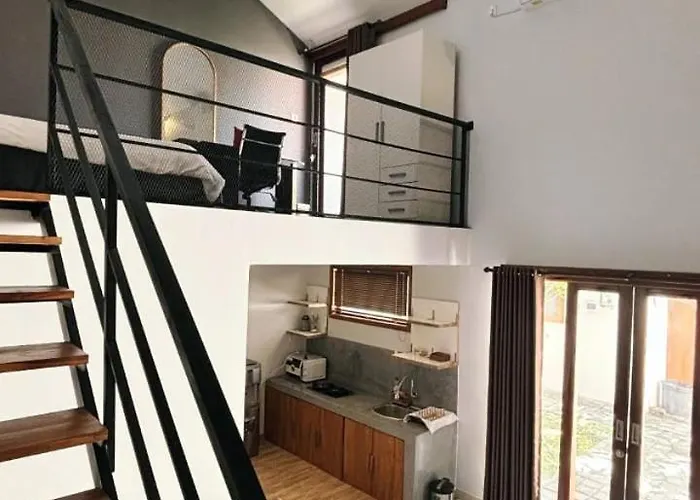 Loft Mezannine Sutji Lliving