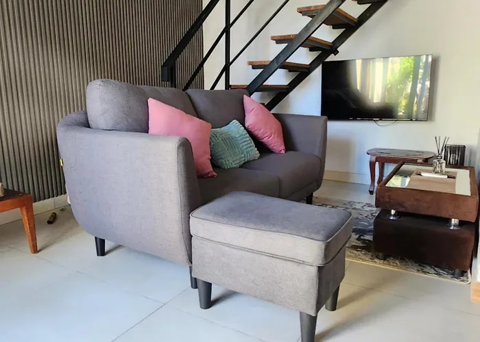 Loft Mezannine Sutji Lliving *